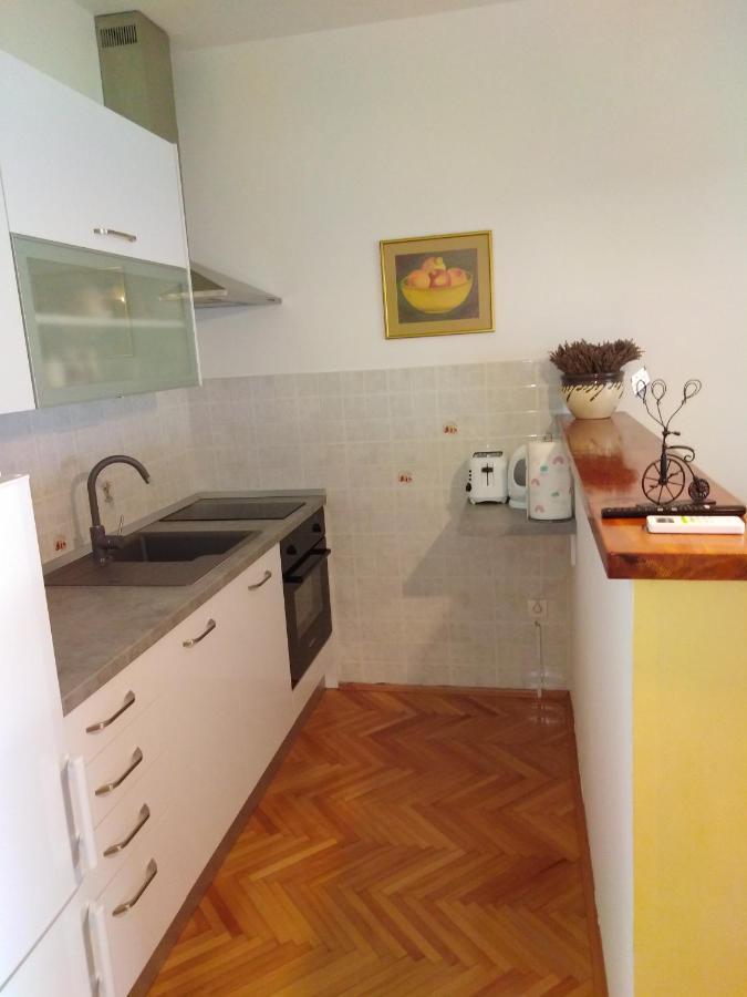 Apartment Nola Подгора Екстериор снимка
